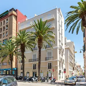 soho-art-tourist-apartaments.hotelsinnerja.org/